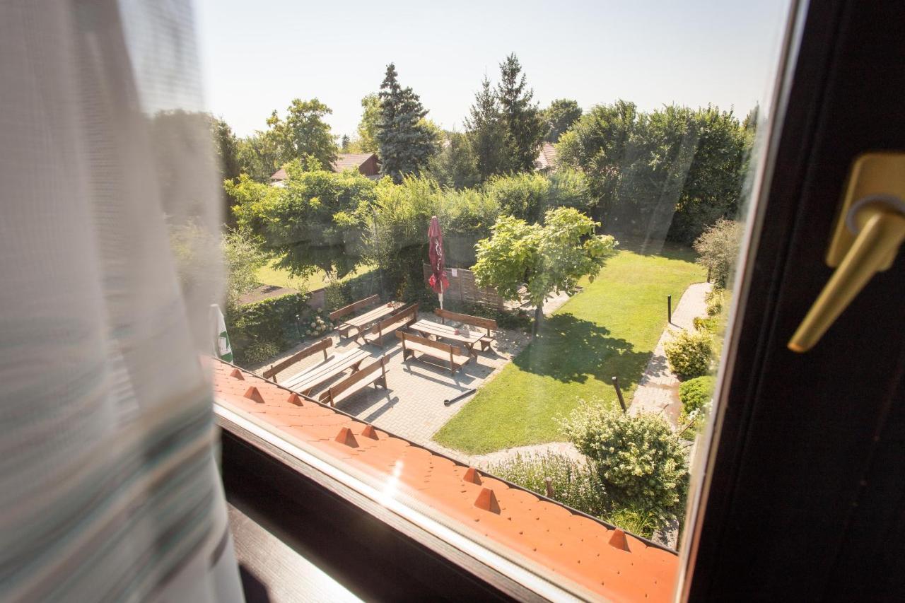 Castrum Vendégház Szigetszentmárton Esterno foto